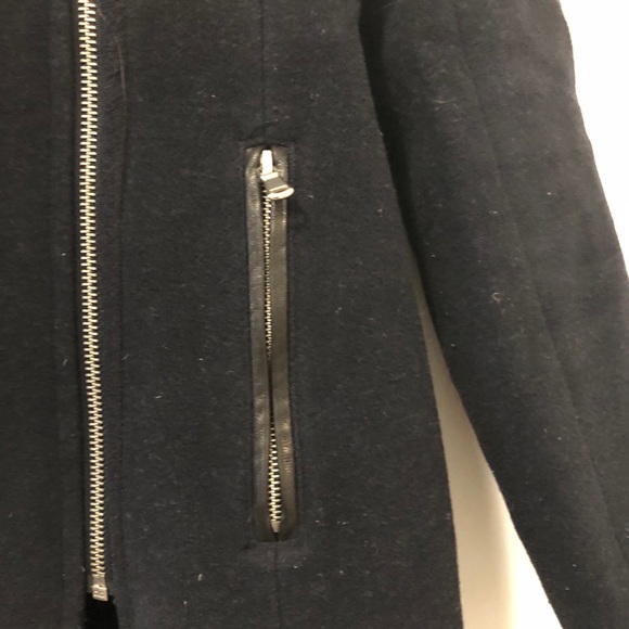 Danier Leather - Wool Peacoat - Picture 2 of 4